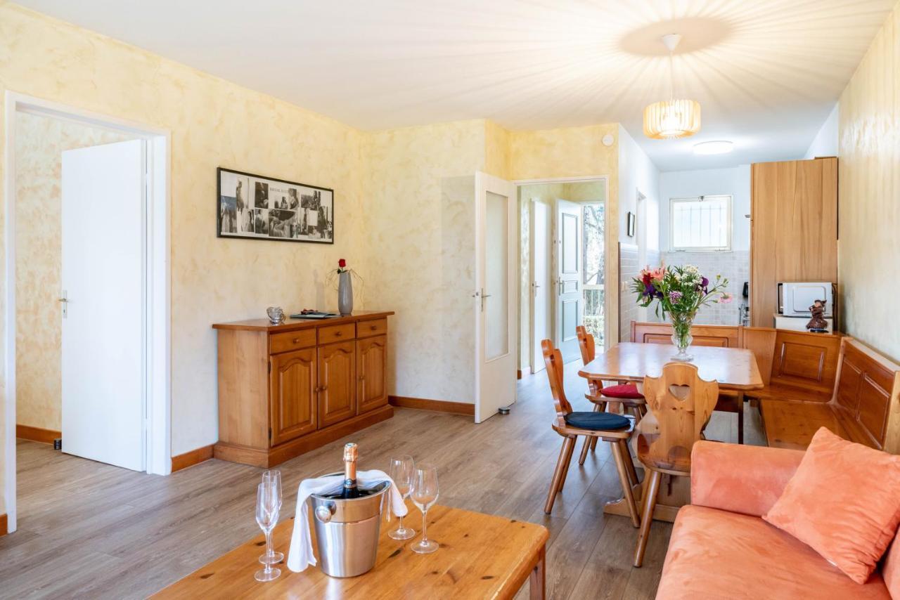Spacious Apartment At A 5 Min Walk From The Beach Антіб Екстер'єр фото